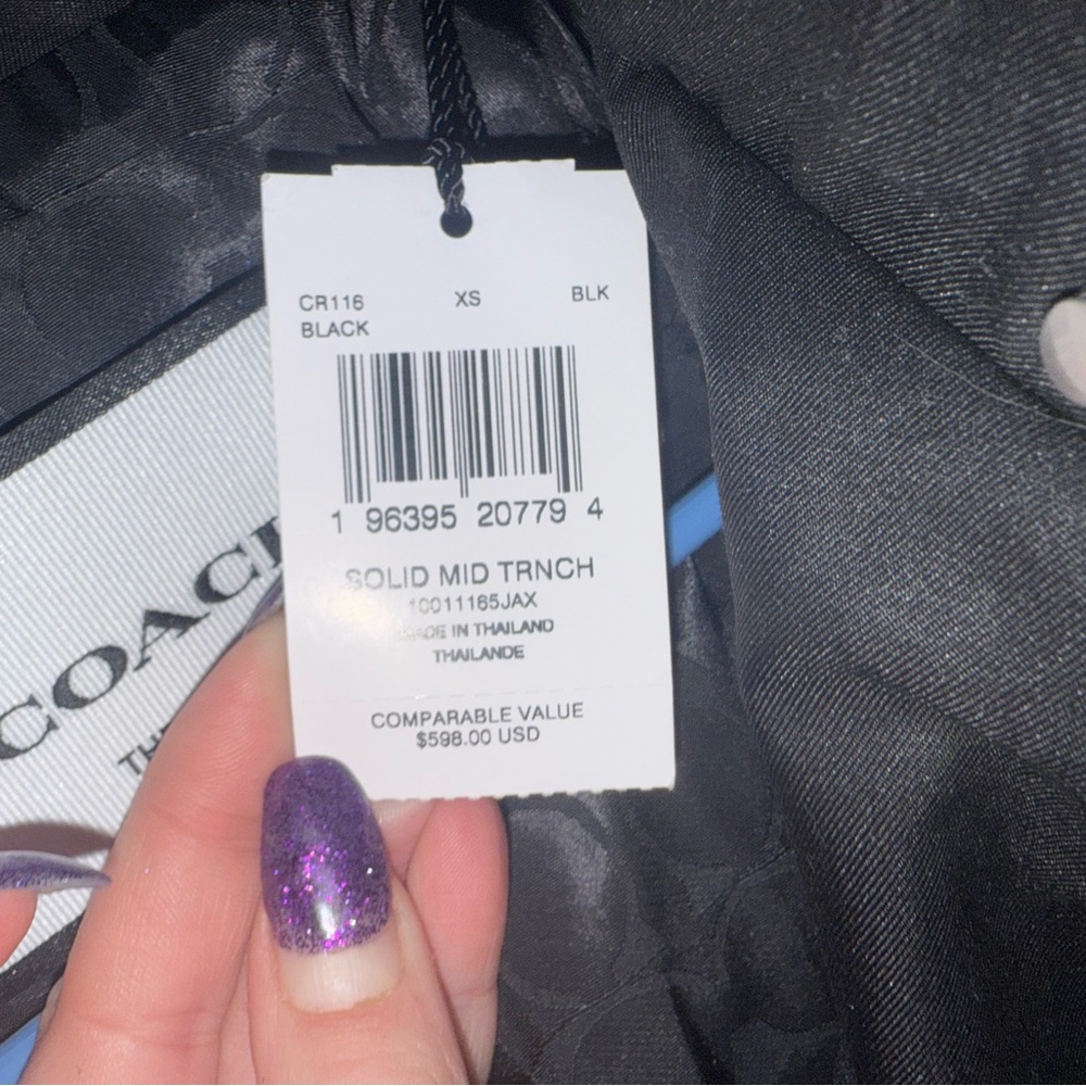 Signature coach black trenchcoat with monogram lining - Picture 7 of 15